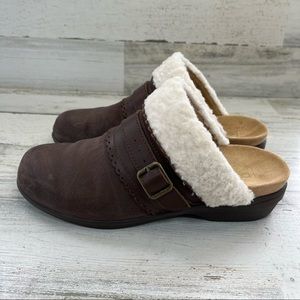SPENCO Nottingham Brown Suede Clogs 7